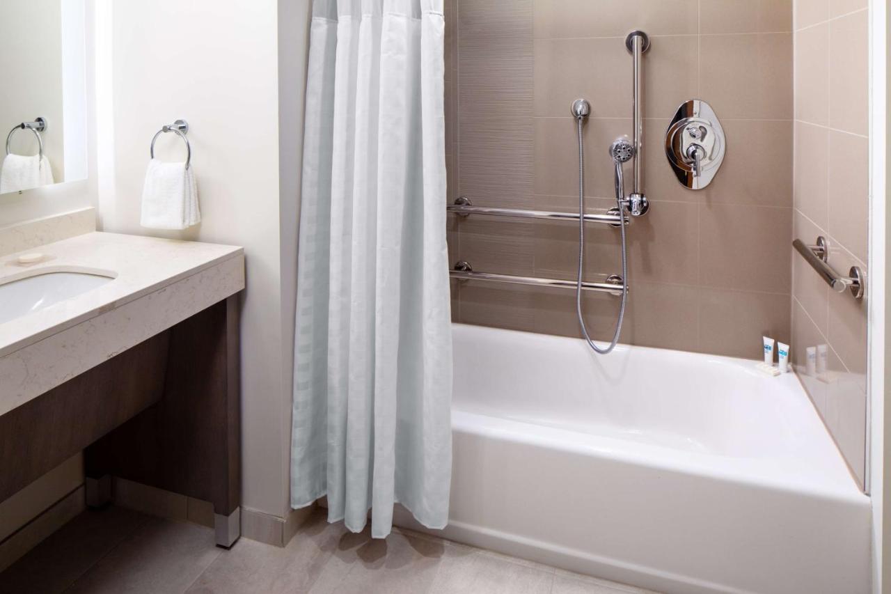 Hyatt House North Scottsdale Hotel Bagian luar foto