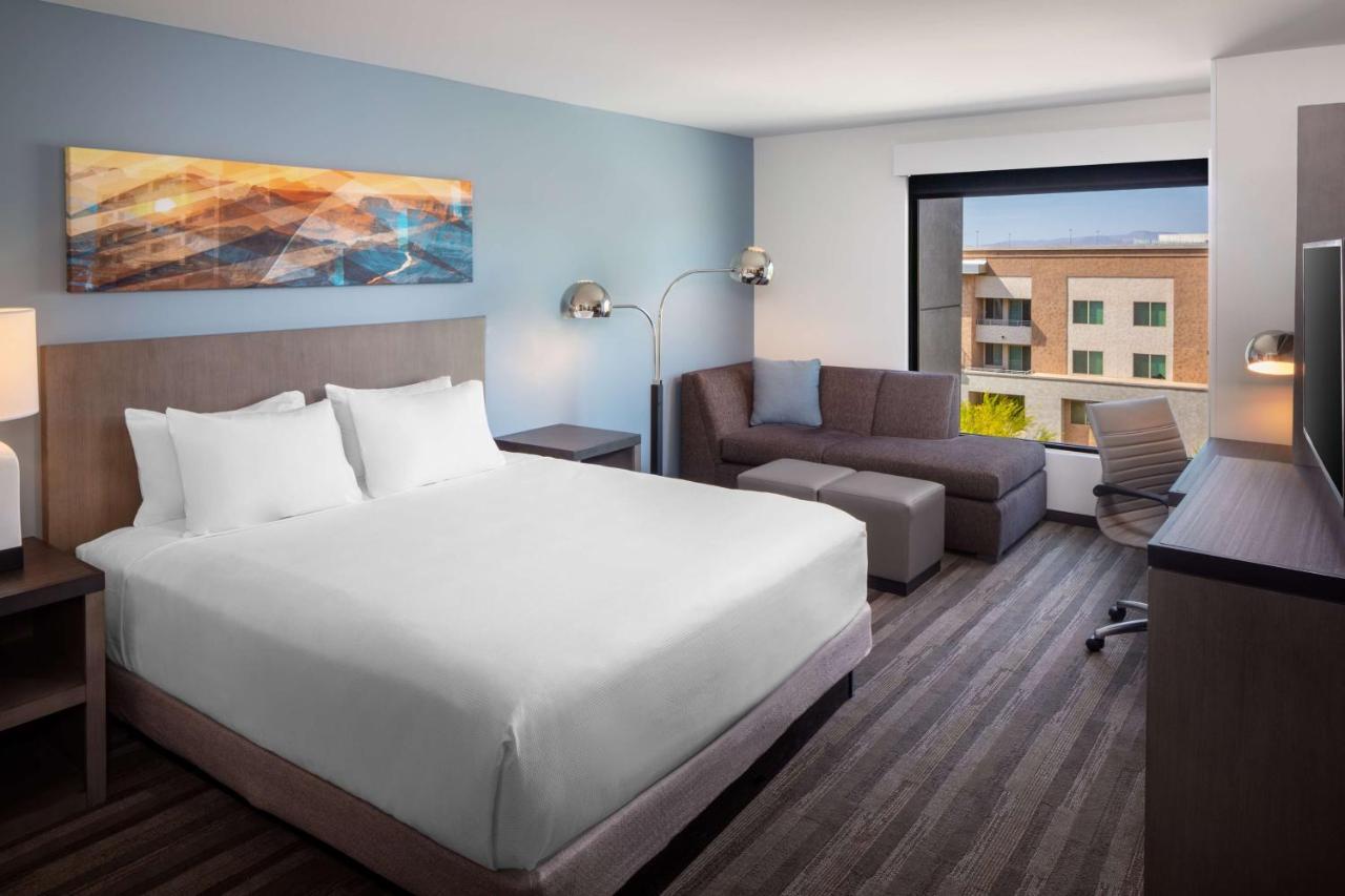 Hyatt House North Scottsdale Hotel Bagian luar foto