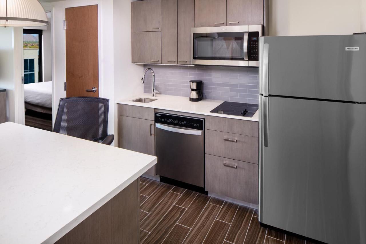 Hyatt House North Scottsdale Hotel Bagian luar foto
